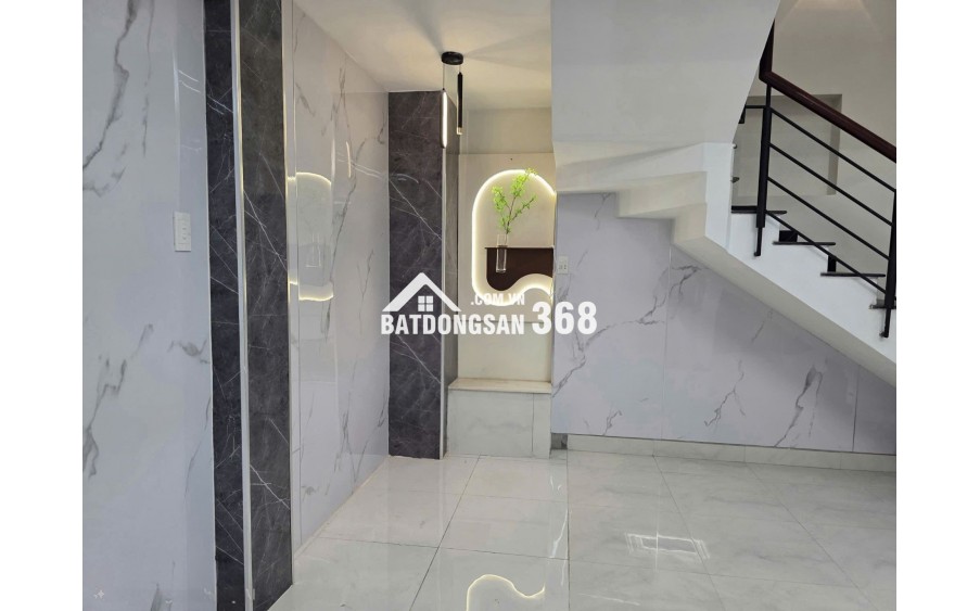 NHÀ ĐẸP 5 TẦNG HXH ĐƯỜNG LẠC LONG QUÂN, Q11 - GIÁ CHÍNH CHỦ